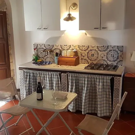 Apartment Lovely Sea Studio In Centre Cefalu